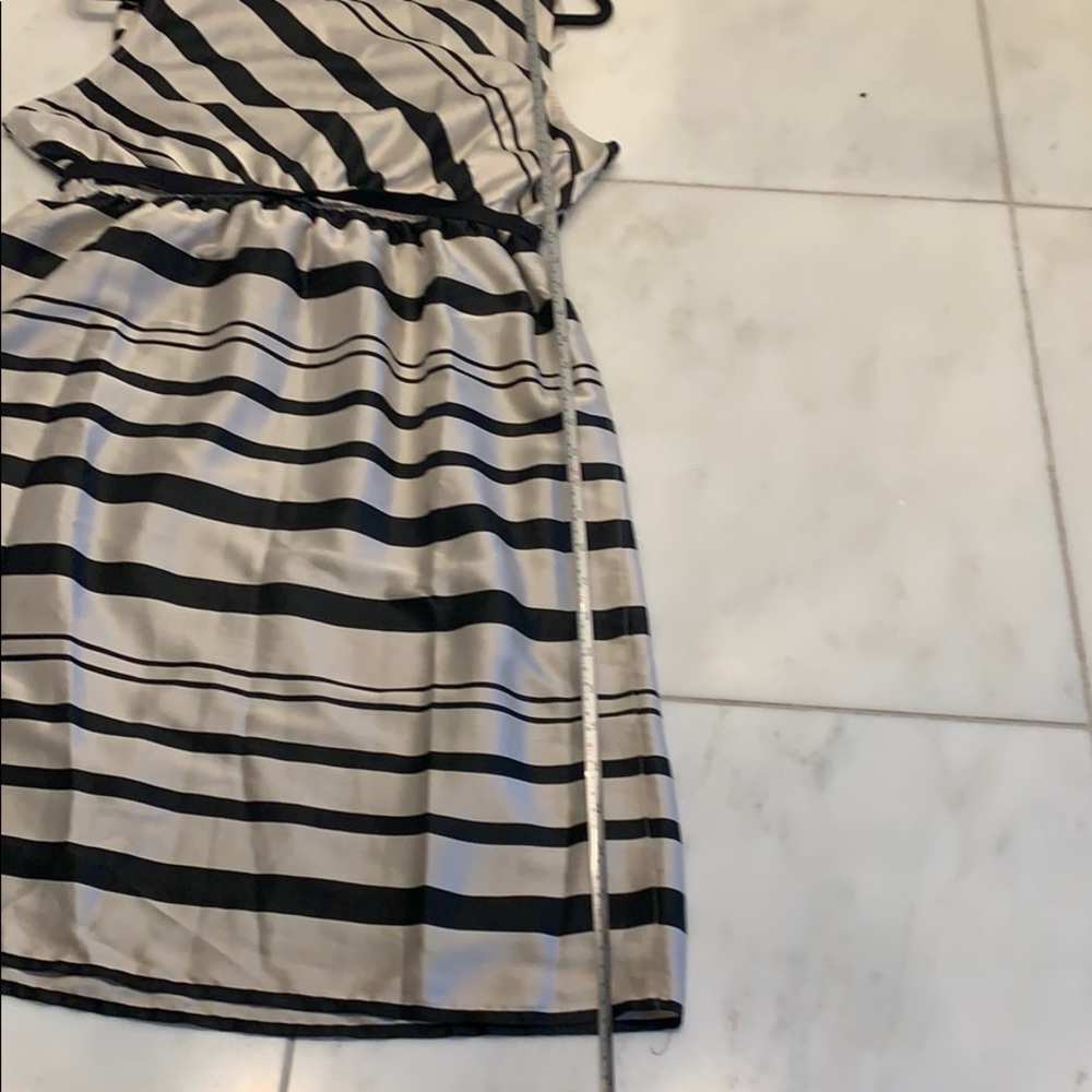 💙💖HP🍼Maternity Motherhood dress worn once. Add a black cardigan for cool days - Picture 6 of 6